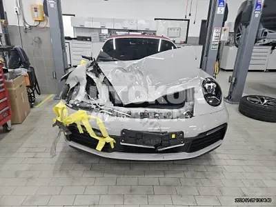 2024, Porsche / 911, 4992 км., gas