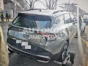 2022, Kia / Sportage, VIN: KNAPX81GBPK036529, 26000 км., hybrid