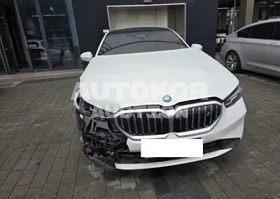 2024, BMW / i5, 45860 км., electric