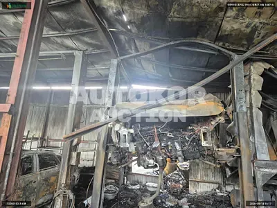 2019, Hyundai / Santa FE, VIN: KMHS281ABLU267707, 64987 км., gas, 1998 куб.см.