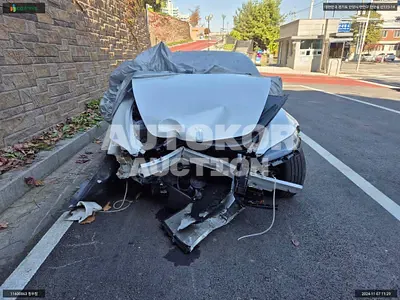 2024, Tesla / Model 3, VIN: LRW3E7FS8RC127989, electric