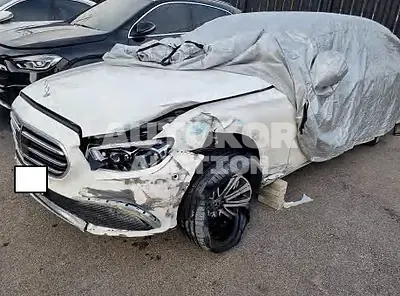 2023, Mercedes-Benz / E 300, VIN: W1KZF5EB8PB112837, hybrid