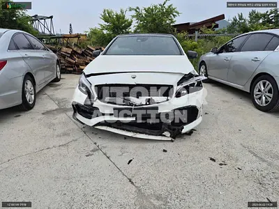 2016, Mercedes-Benz / A 45 AMG, VIN: WDDBF5CBXGJ392237, 117737 км., gas
