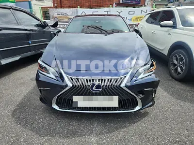 2021, Lexus / ES 300, 33028 км., hybrid, 2487 куб.см.