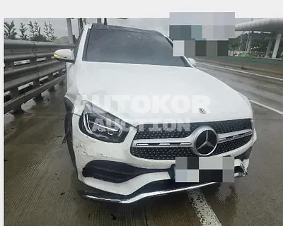 2022, Mercedes-Benz / GLC 300, 12500 км., gas, 1991 куб.см.