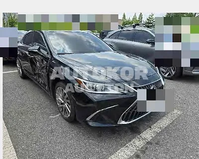 2022, Lexus / ES 300, 52299 км., hybrid, 2487 куб.см.