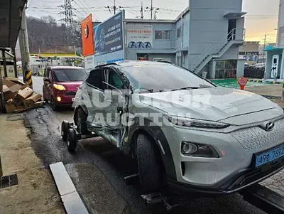 2020, Hyundai / Kona, VIN: KMHK381GFLU115259, 113293 км., electric