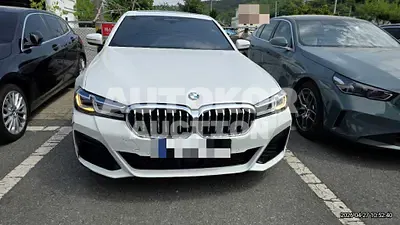 2022, BMW / 530i, 53863 км., gas