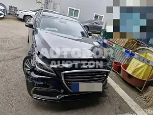 2016, Genesis / G80, 208739 км., gas, 3342 куб.см.