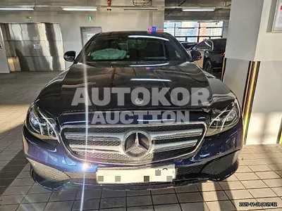 2018, Mercedes-Benz / e300, 66956 км., gas