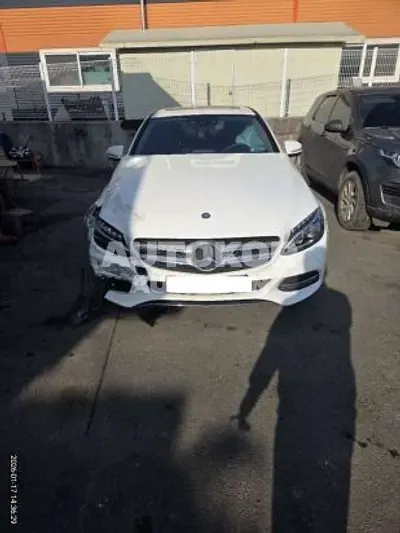 2015, Mercedes-Benz / c200, 124903 км., gas
