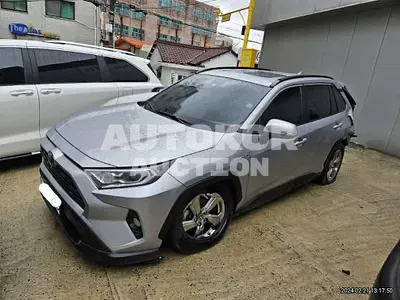 2021, Toyota / RAV4, VIN: JTMW2RFV9MD516738, 67655 км., hybrid