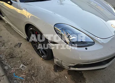 2024, Porsche / 718 boxster, 36000 км., gas, 4000 куб.см.