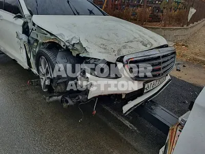 2019, Mercedes-Benz / E 300, VIN: WDDZF4KB3KA691474, 45000 км., gas