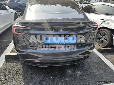 2024, Tesla / Model 3, 14244 км., electric
