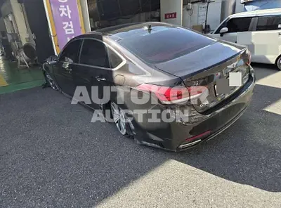 2018, Genesis / G80, 128931 км., gas, 3300 куб.см.