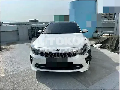 2016, BMW / B5, 120967 км., gas, 2000 куб.см.