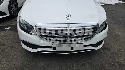 2016, Mercedes-Benz / e220, 141801 км., diesel