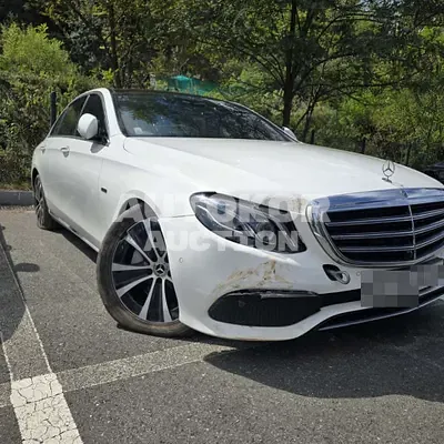 2019, Mercedes-Benz / e300, 135905 км., hybrid