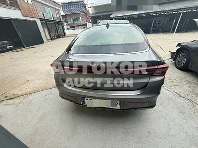 2022, BMW / B5, 75494 км., gas, 2000 куб.см.