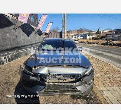 2021, Volvo / v60 cross country, 31124 км., hybrid
