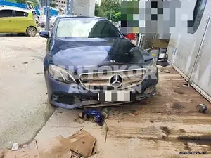 2019, Mercedes-Benz / E 300, VIN: WDDZF4JB2KA699325, 98000 км., gas