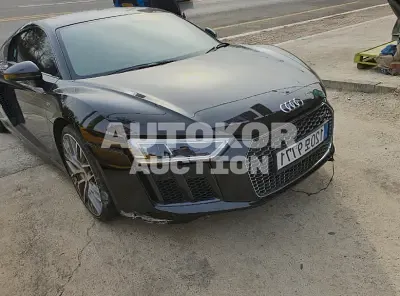 2017, Audi / R8, VIN: WUAZZZFX0H7901574, 19001 км., gas