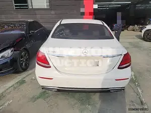 2017, Mercedes-Benz / E 220, 264180 км., diesel
