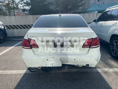 2015, Mercedes-Benz / E 220, 106115 км., diesel, 2143 куб.см.