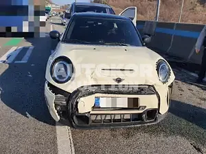 2021, MINI / Cooper, VIN: WMW61DK07N2R69041, 5500 км., gas, 1998 куб.см.