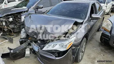 2016, Toyota / Camry, 130000 км., gas