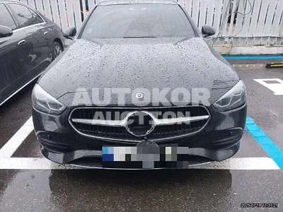 2024, Mercedes-Benz / C 300, 26796 км., gas