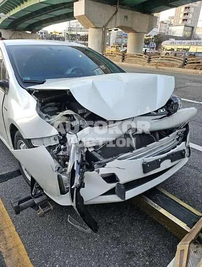 2016, Toyota / Prius, hybrid, 1798 куб.см.