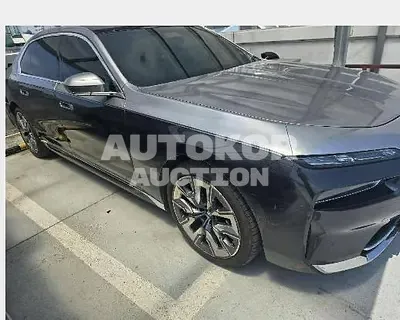 2023, BMW / 760, 62207 км., electric, 230 куб.см.
