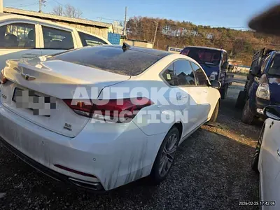 2016, Genesis / G80, 126734 км., gas, 3300 куб.см.