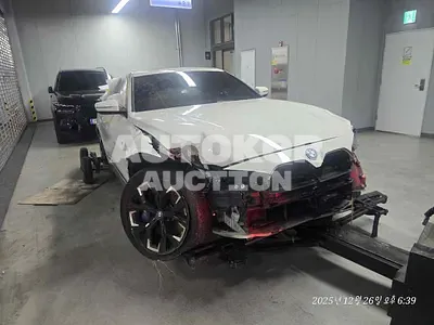 2023, BMW / i4, VIN: WBY71AW03RFR13546, 85748 км., electric, 1 куб.см.