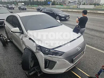 2018, Hyundai / ionic, VIN: KMHC851HFJU027877, 239175 км., electric