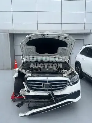 2020, Mercedes-Benz / E 300, VIN: W1KZF4KBXLA800823, 40000 км., gas, 1991 куб.см.