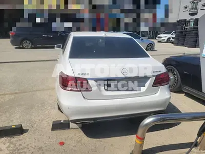 2015, Mercedes-Benz / E 220, 138003 км., diesel