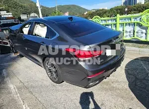 2017, Genesis / G80, 90000 км., gas, 3342 куб.см.