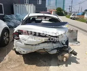 2022, Kia / K5, 26890 км., gas