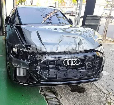 2023, Audi / Q8, VIN: WAUZZZF16PD034882, 1752 км., gas
