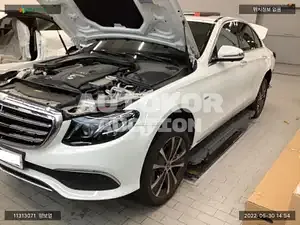 2020, Mercedes-Benz / E 300, VIN: W1KZF5EB8LA849424, hybrid
