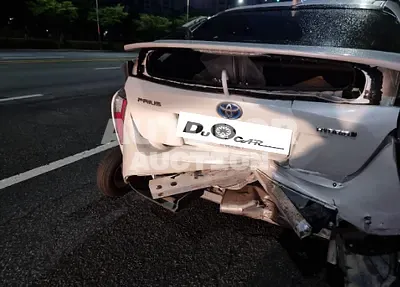 2017, Toyota / Prius, VIN: KMJTDKBRFU3H35521, 121040 км., hybrid
