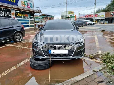 2021, Audi / A4, VIN: WAUZZZF48MA079152, 4000 км., gas