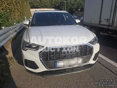 2025, Audi / Q3, 22284 км., gas 2025, Audi / Q3, 22284 км., gas