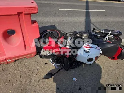 2016, Mercedes-Benz / R 500, gas