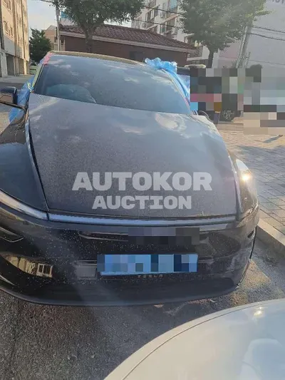 2025, Tesla / Model Y, 10000 км., electric