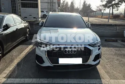 2025, Audi / Q3, 2122 км., gas