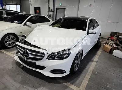 2015, Mercedes-Benz / E 300, VIN: WDDHF8BB8FB105225, 28088 км., gas